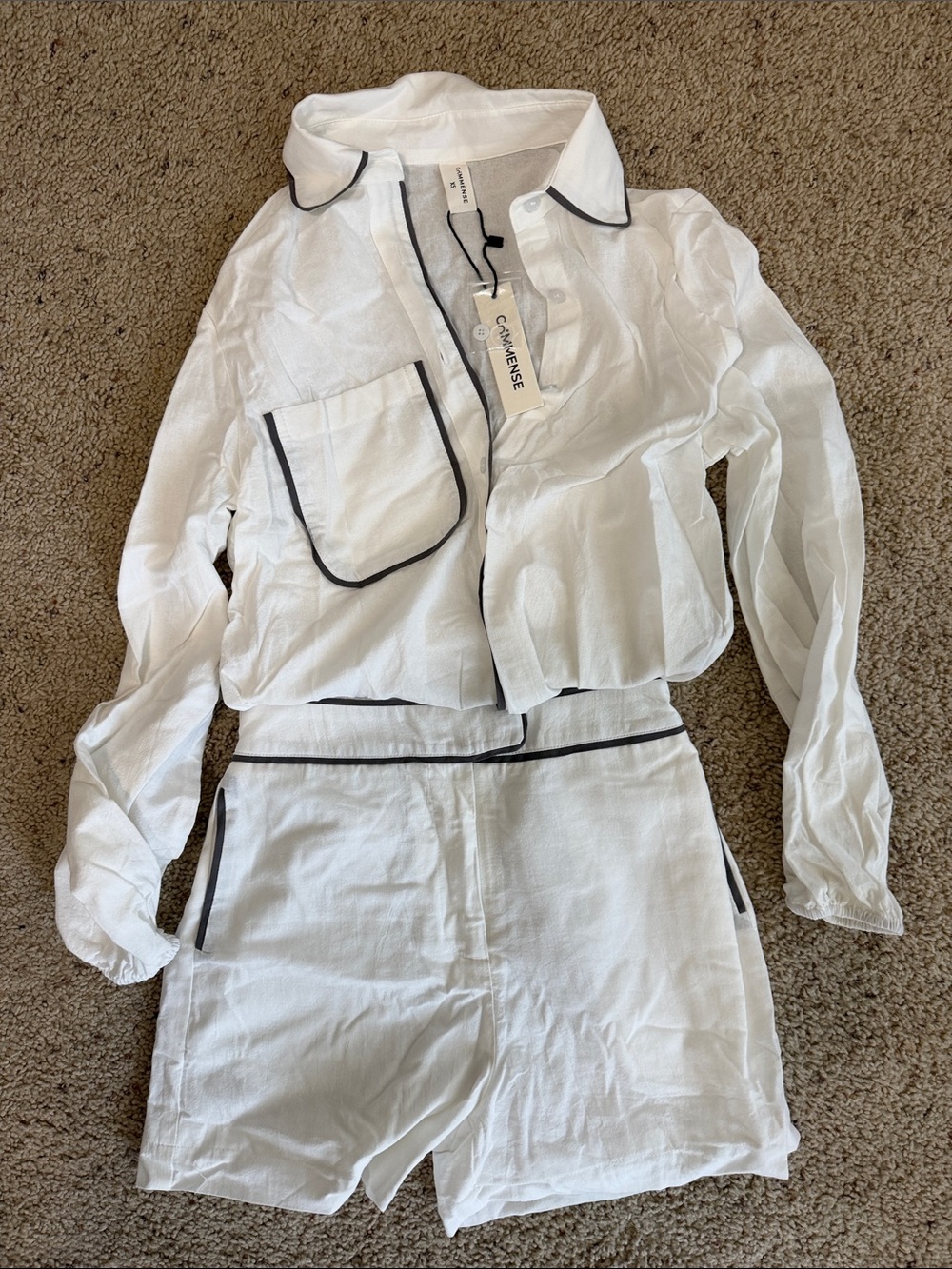 Commense White Linen-Blend  Set with gray Piping